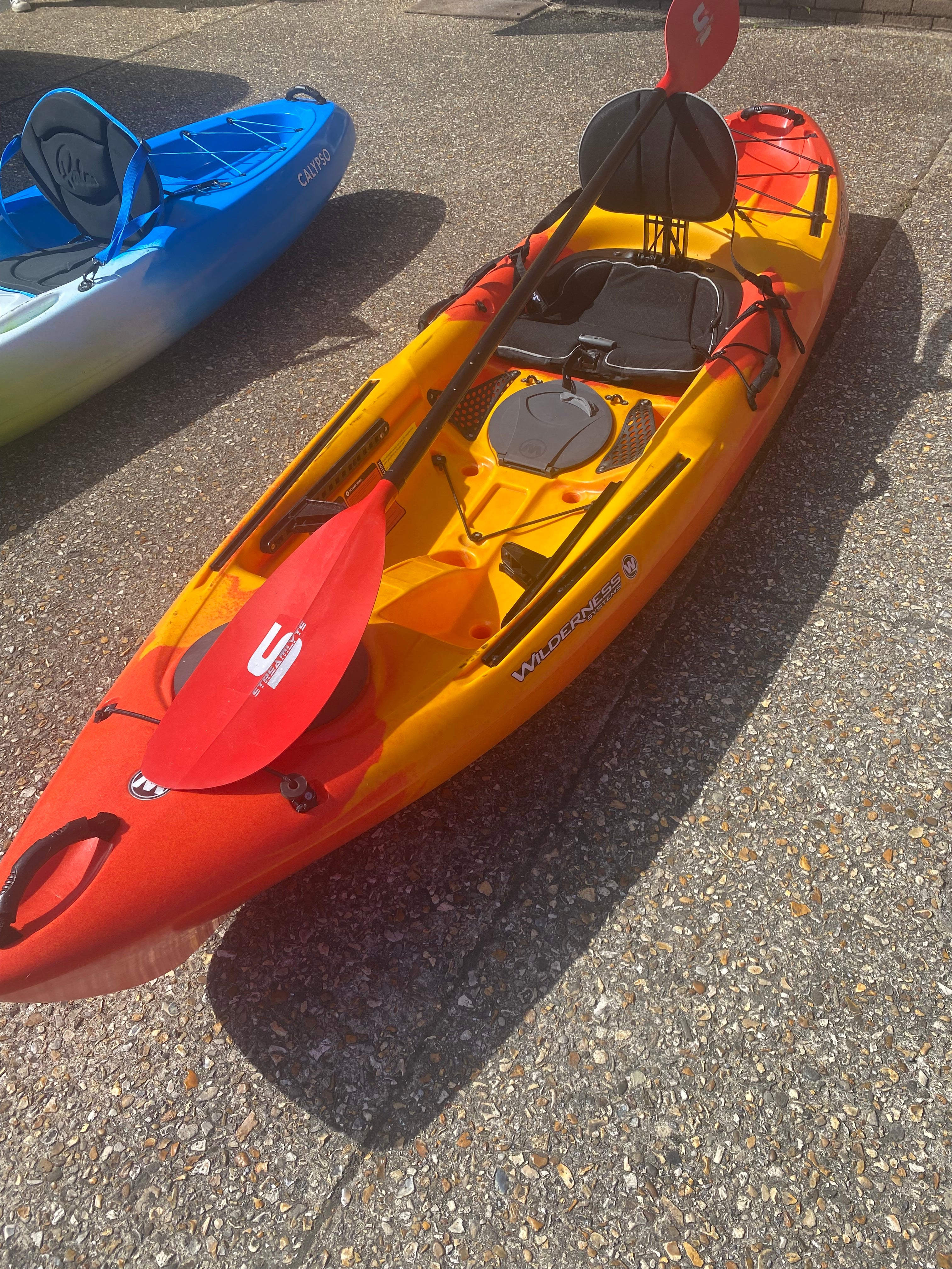 Wilderness Tarpon 100, Paddle and Trolley